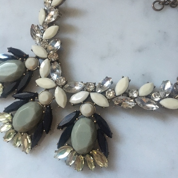 J. Crew statement Art Deco bib necklace gold and crystals details 💖 - Picture 2 of 5